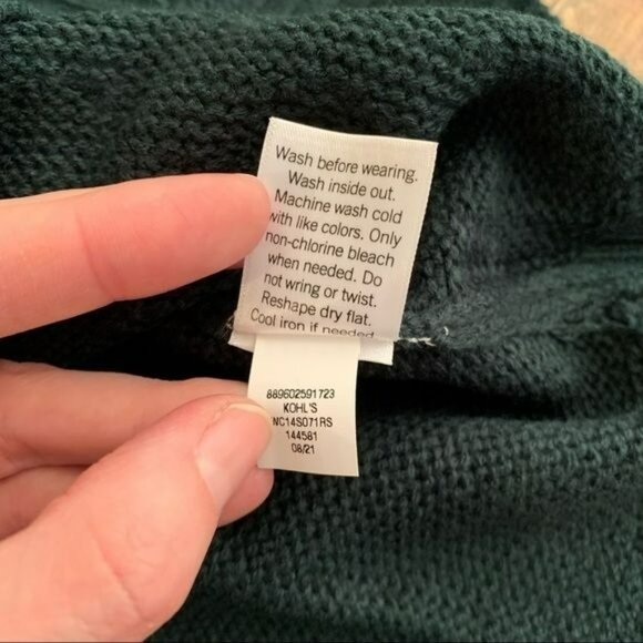Croft and barrow women’s size medium green knit crew neck sweater - Picture 8 of 8